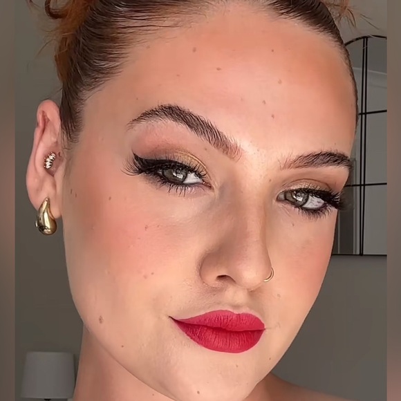 💋 RUBY WOO a MAC RETRO MATTE LIPCOLOR. RETAIL $23. **NEW / BOX. FULL SIZE. - Picture 7 of 15